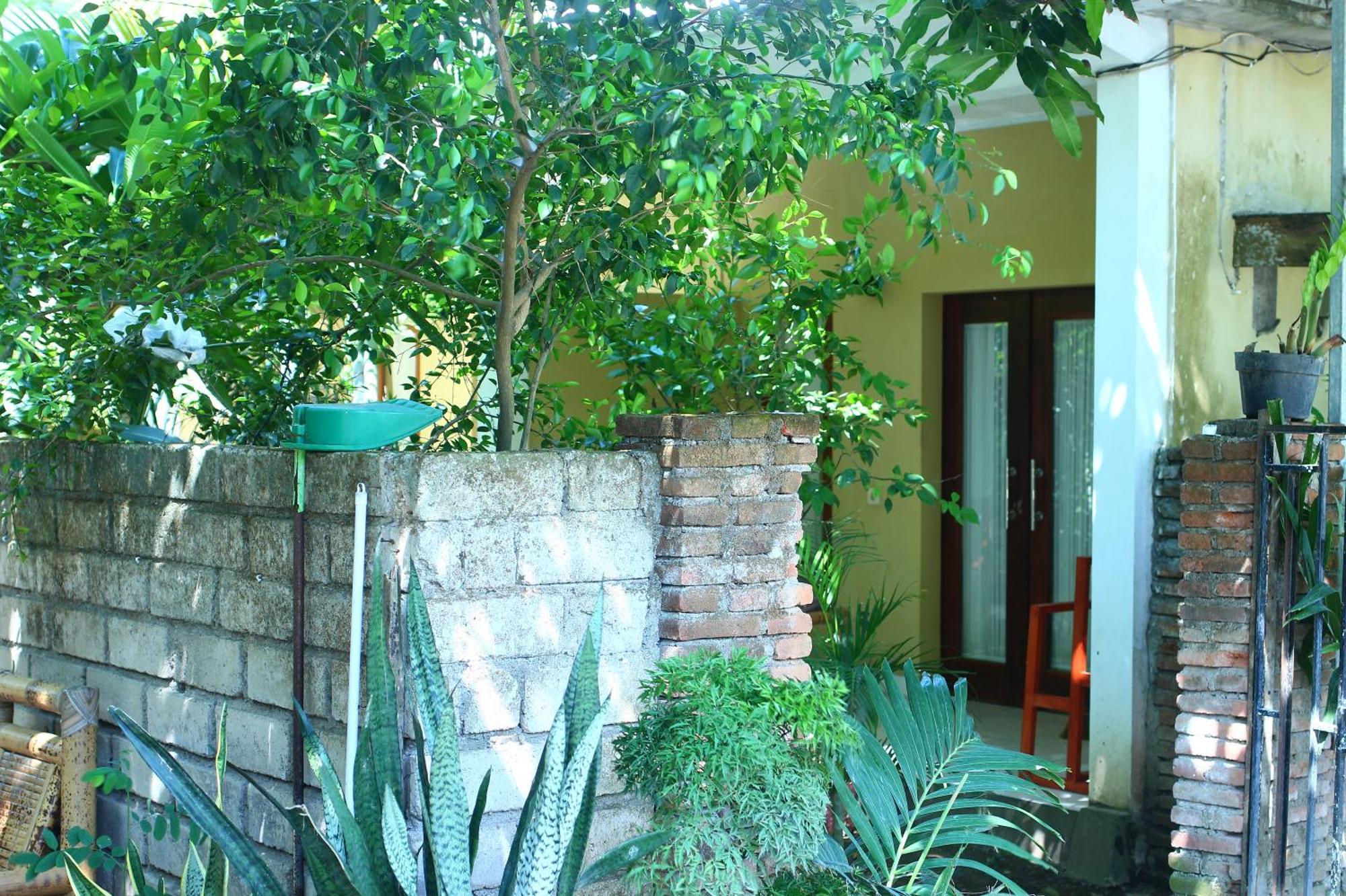 Three V Homestay Kuta  Exteriör bild