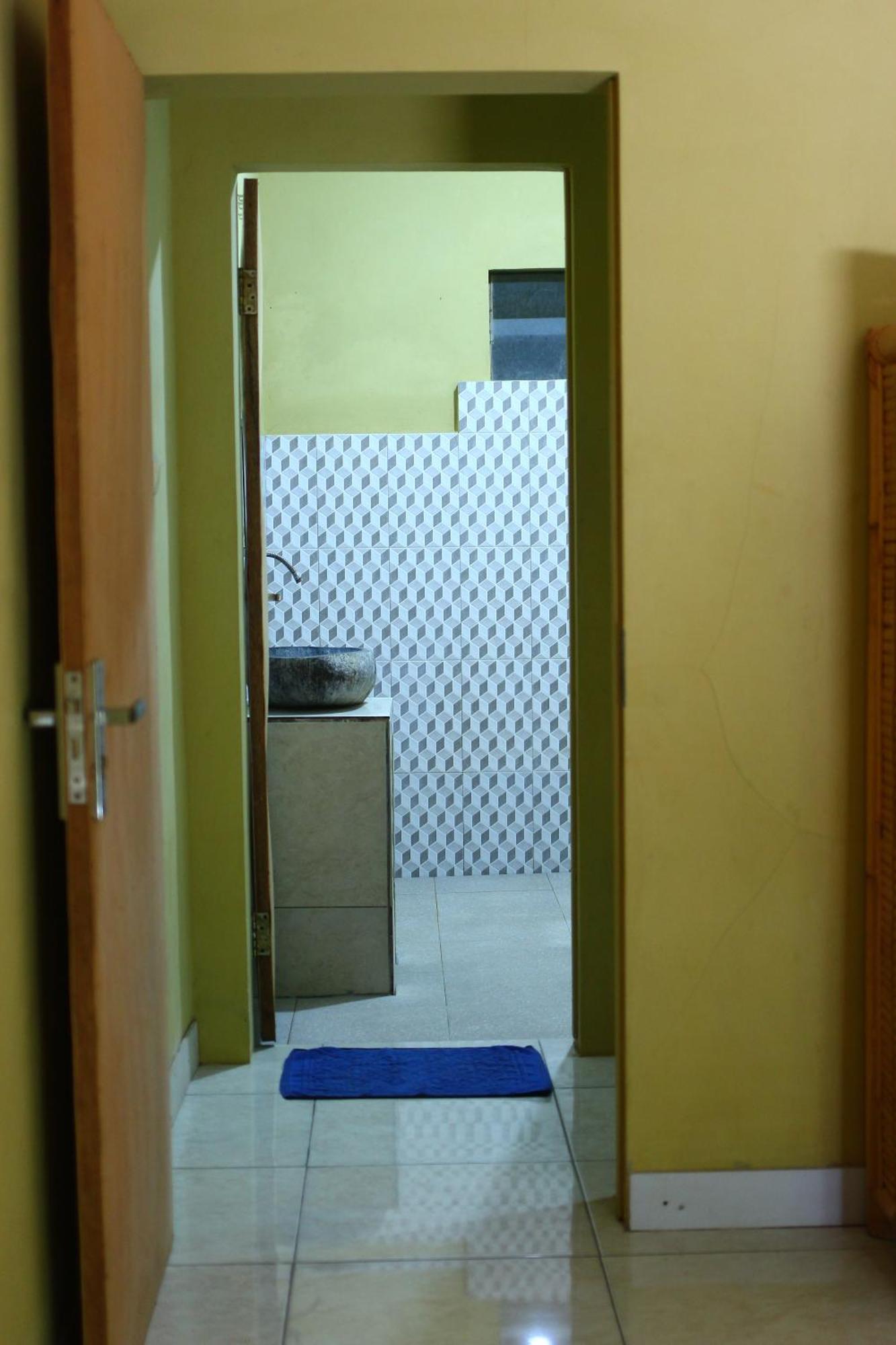 Three V Homestay Kuta  Exteriör bild