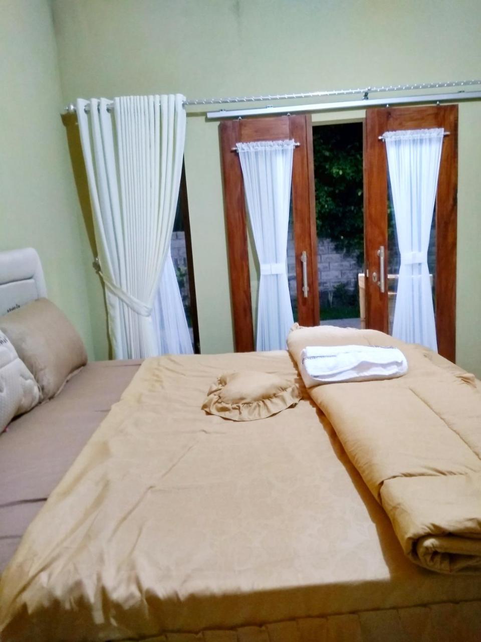 Three V Homestay Kuta  Exteriör bild