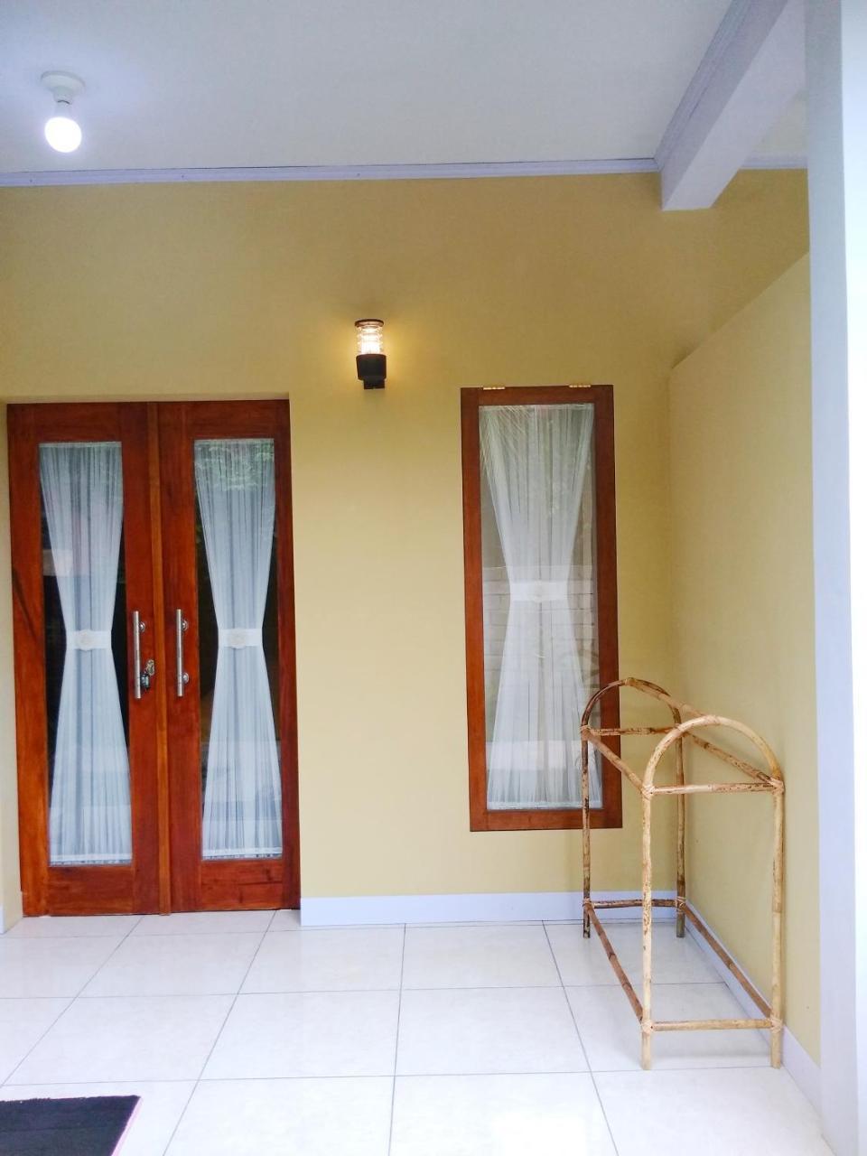 Three V Homestay Kuta  Exteriör bild